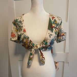 We Are HAH White Floral Cropped Blouse Size Small
